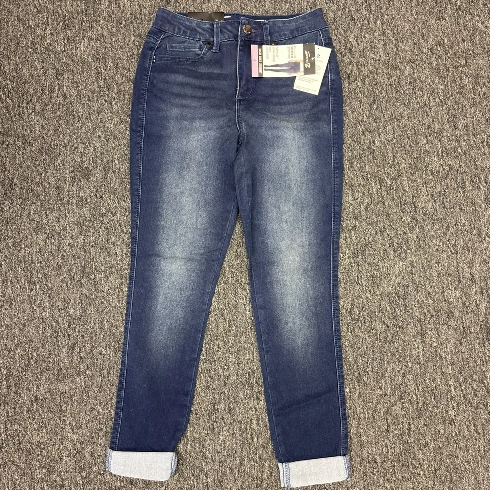 NWT Seven7 Blue Skinny Jeans with Stretch Fit Size 6